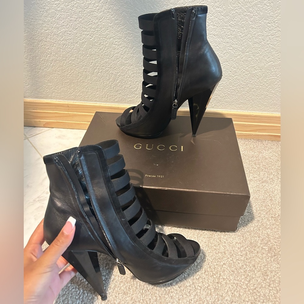 GUCCI Olimpia Elastic Ladder Strap Bootie